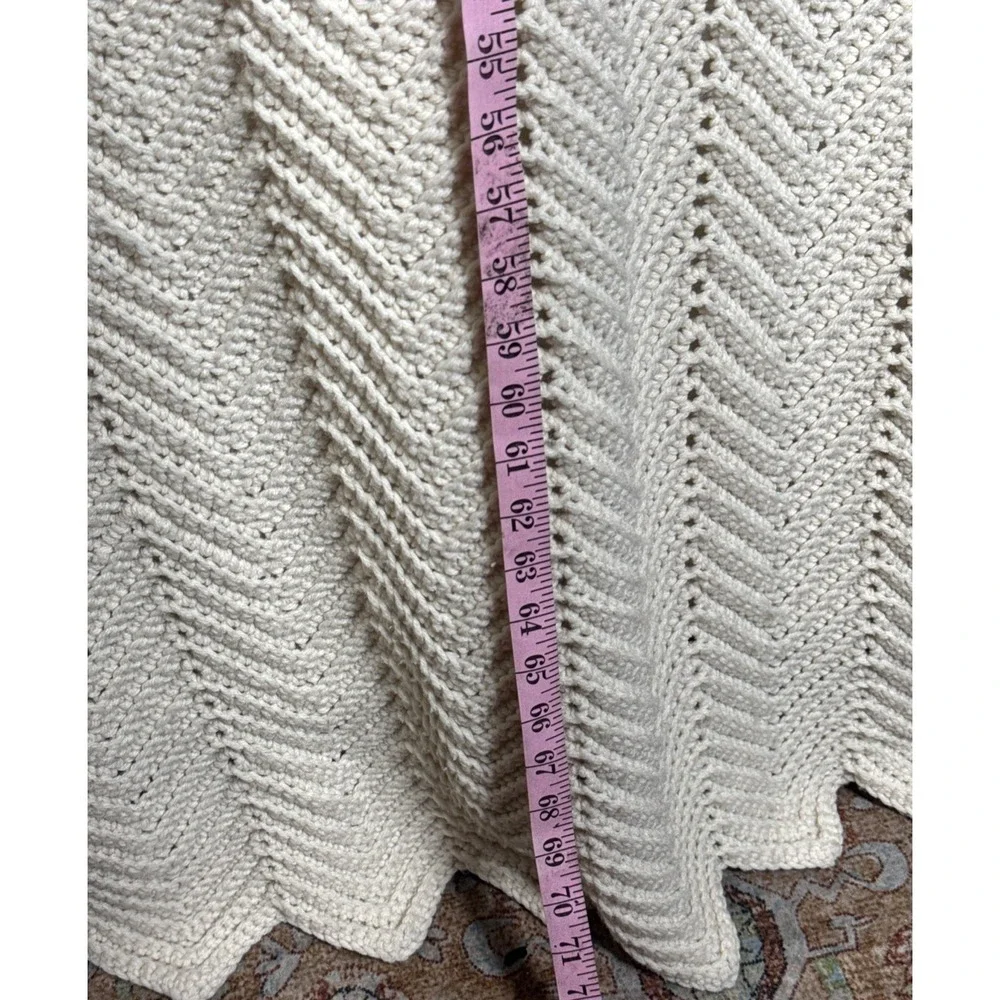 Crochet blanket - vintage off-white - handcrafted  55